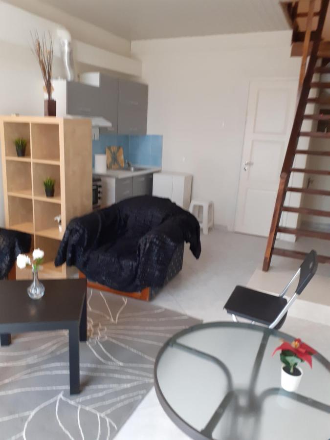 Ferienwohnung Μαργαριτα Salamís Exterior foto